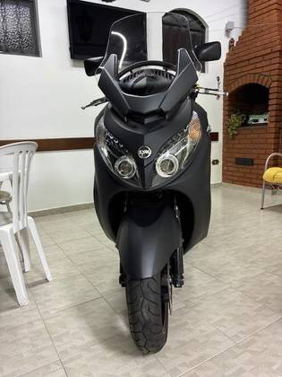 DAFRA MAXSYM 400i 